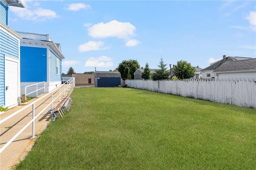 1536 Cranston Street Cranston RI 02920