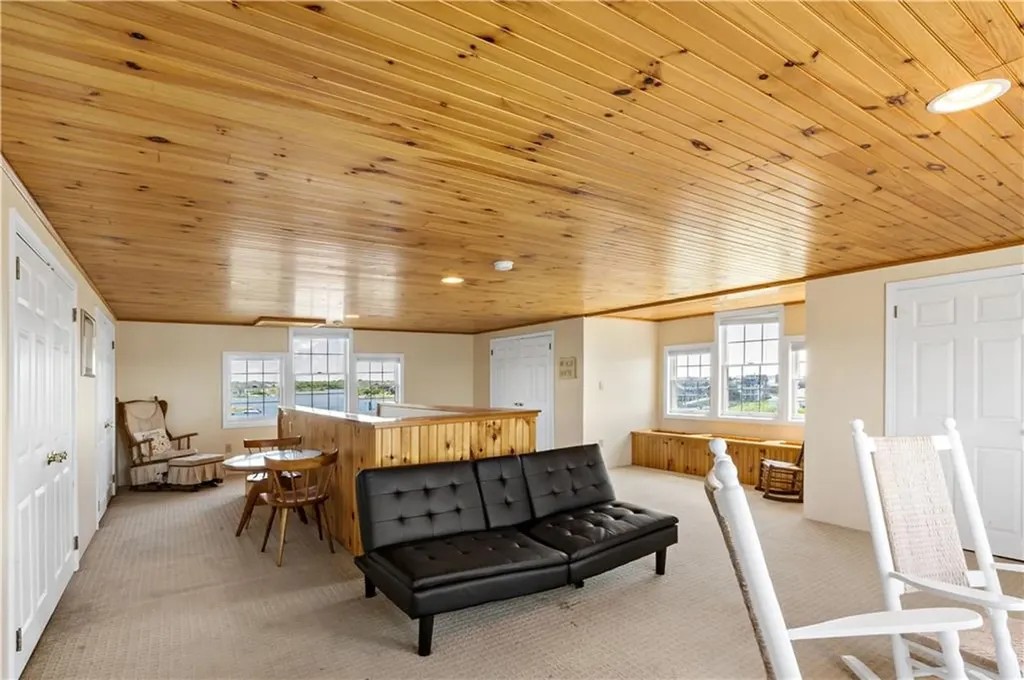 980 Matunuck Beach Road South Kingstown RI 02879