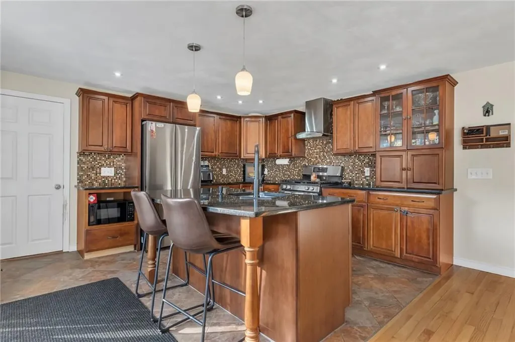 62 Canonchet Trail Cranston RI 02921