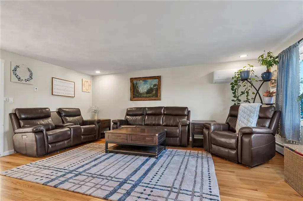 62 Canonchet Trail Cranston RI 02921