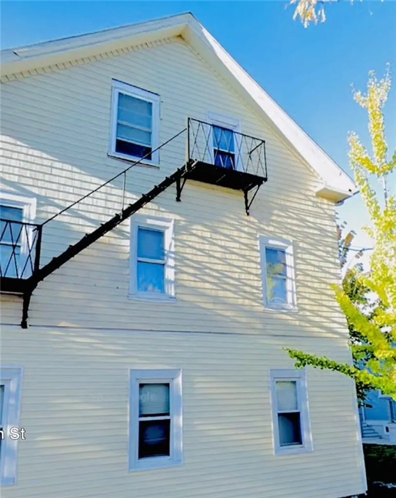 86 Appleton Street Providence RI 02909