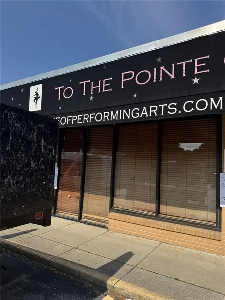 999 Oaklawn Avenue Cranston RI 02920