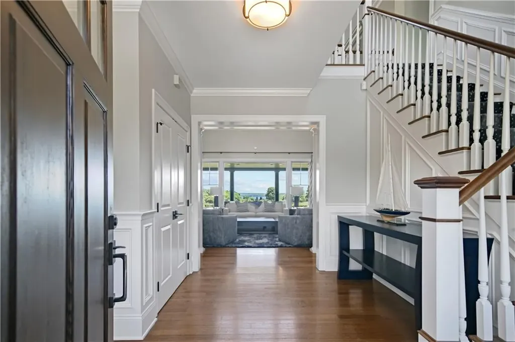 474 Wapping Road Portsmouth RI 02871