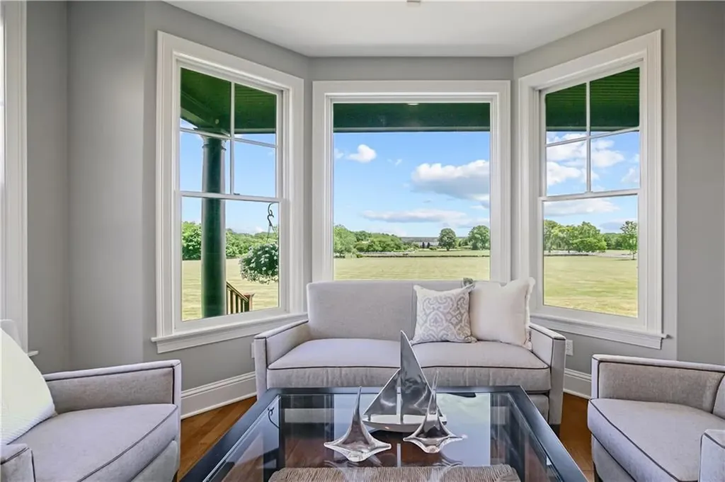 474 Wapping Road Portsmouth RI 02871