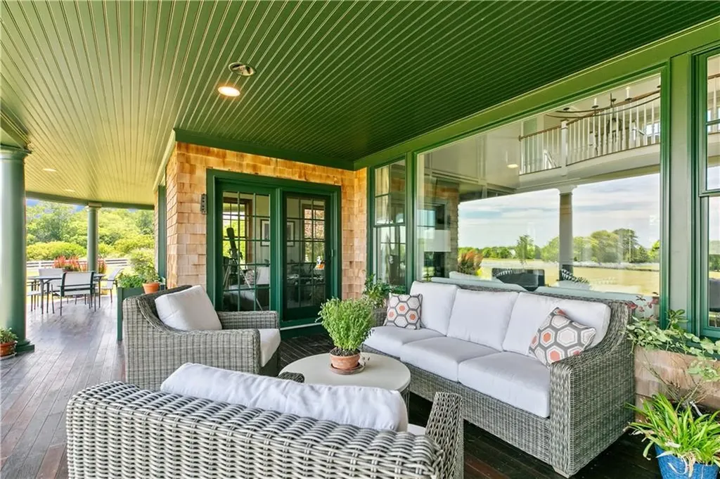 474 Wapping Road Portsmouth RI 02871