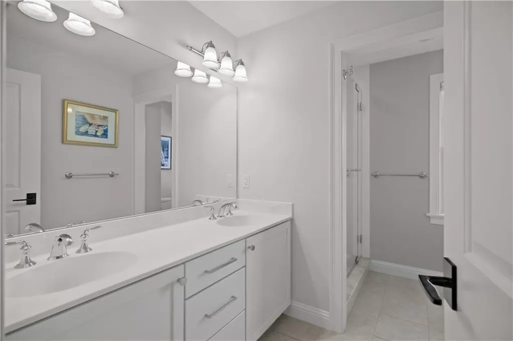 474 Wapping Road Portsmouth RI 02871