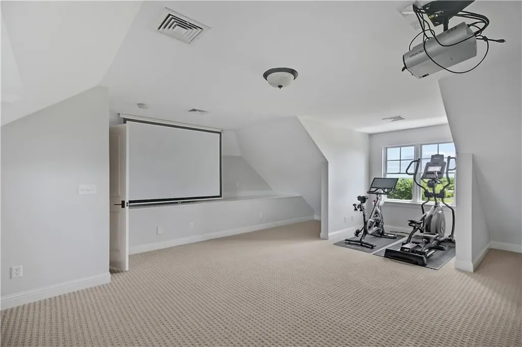 474 Wapping Road Portsmouth RI 02871
