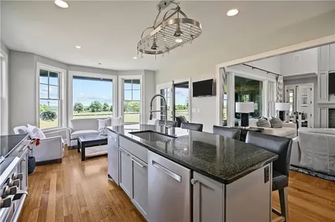 474 Wapping Road Portsmouth RI 02871