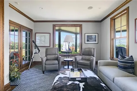474 Wapping Road Portsmouth RI 02871