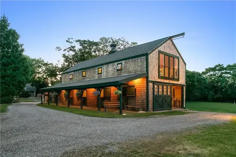 474 Wapping Road Portsmouth RI 02871
