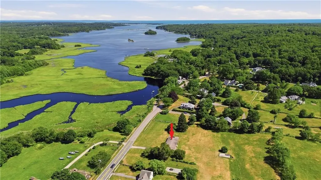 25 Westport Harbor Road Little Compton RI 02837