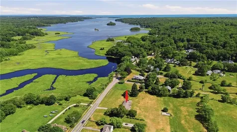 25 Westport Harbor Road Little Compton RI 02837