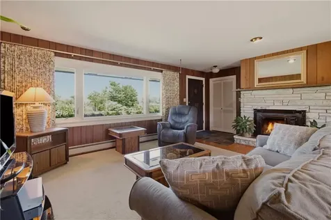 25 Westport Harbor Road Little Compton RI 02837