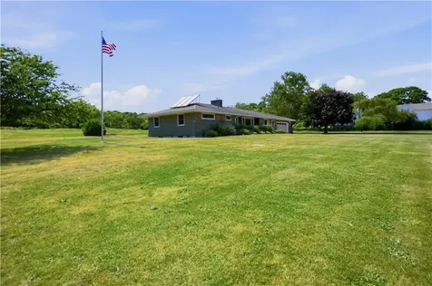 25 Westport Harbor Road Little Compton RI 02837