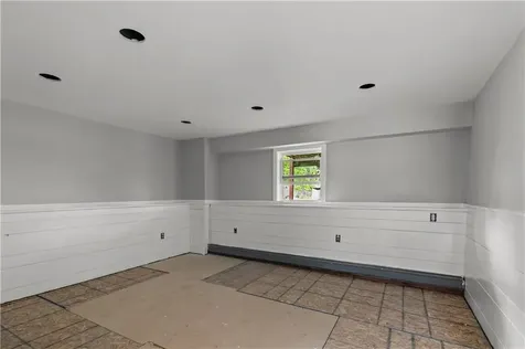 49 Dexter Street Portsmouth RI 02871