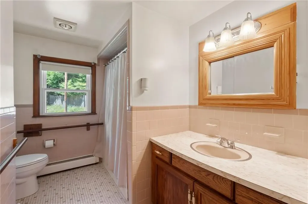 257 Morgan Avenue Johnston RI 02919