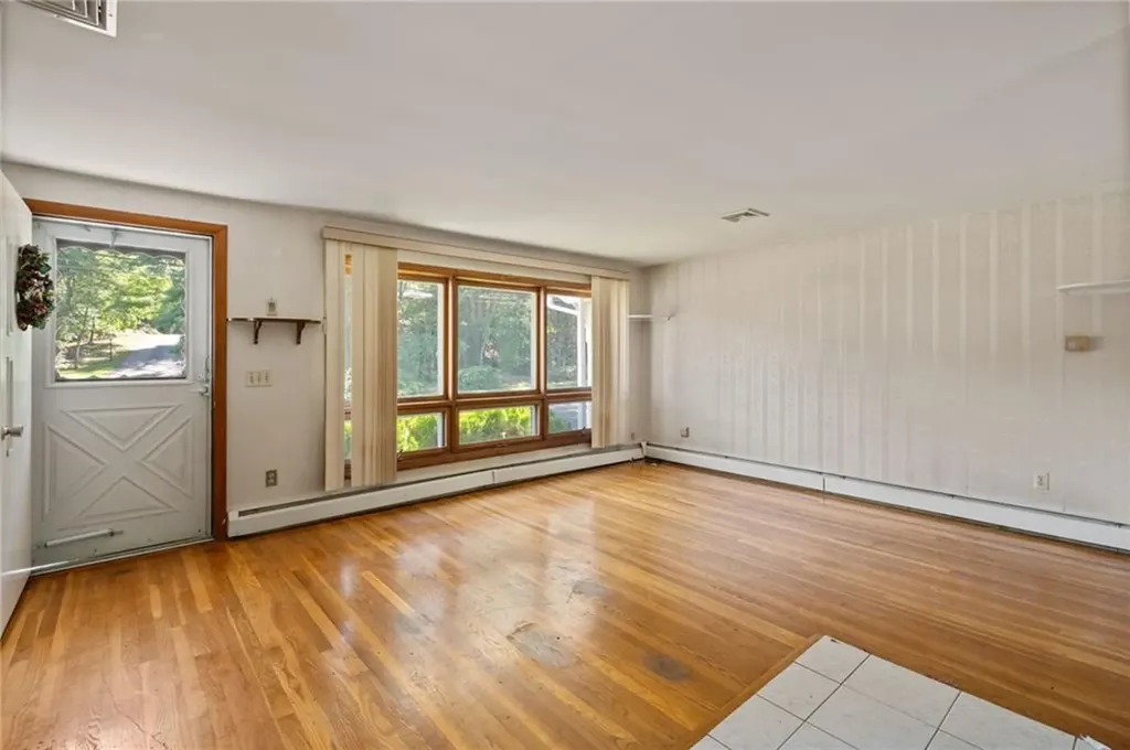 257 Morgan Avenue Johnston RI 02919