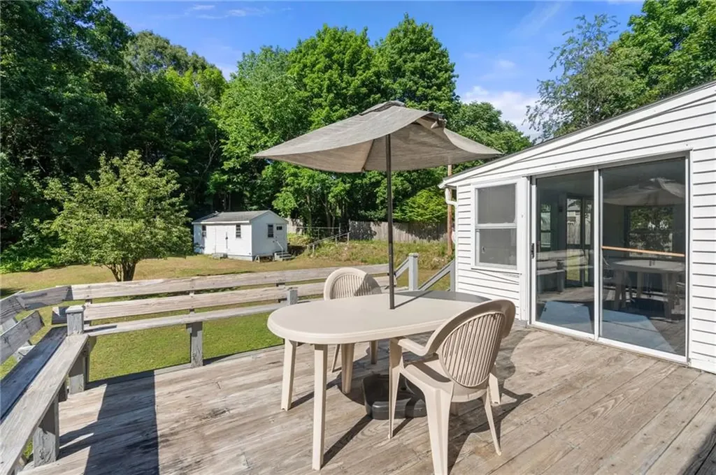 257 Morgan Avenue Johnston RI 02919