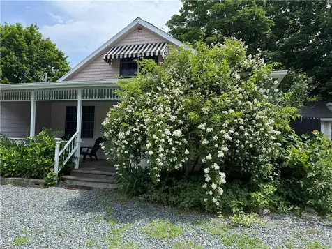 25 Fried Avenue Bristol RI 02809
