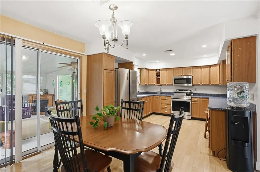 37 Crestwood Drive West Warwick RI 02893