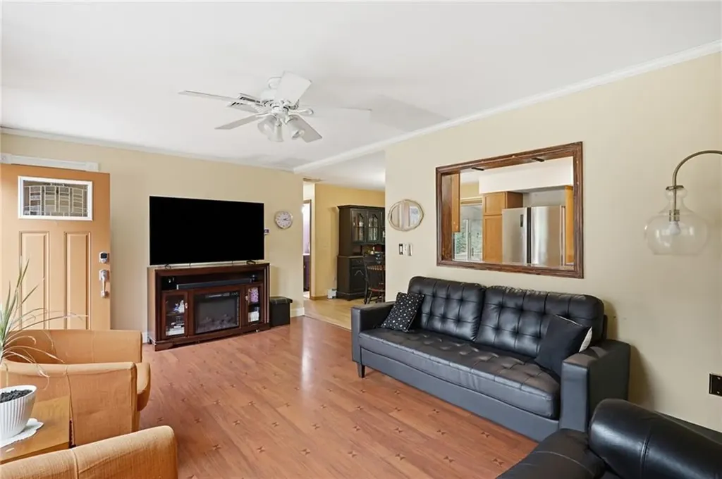 37 Crestwood Drive West Warwick RI 02893