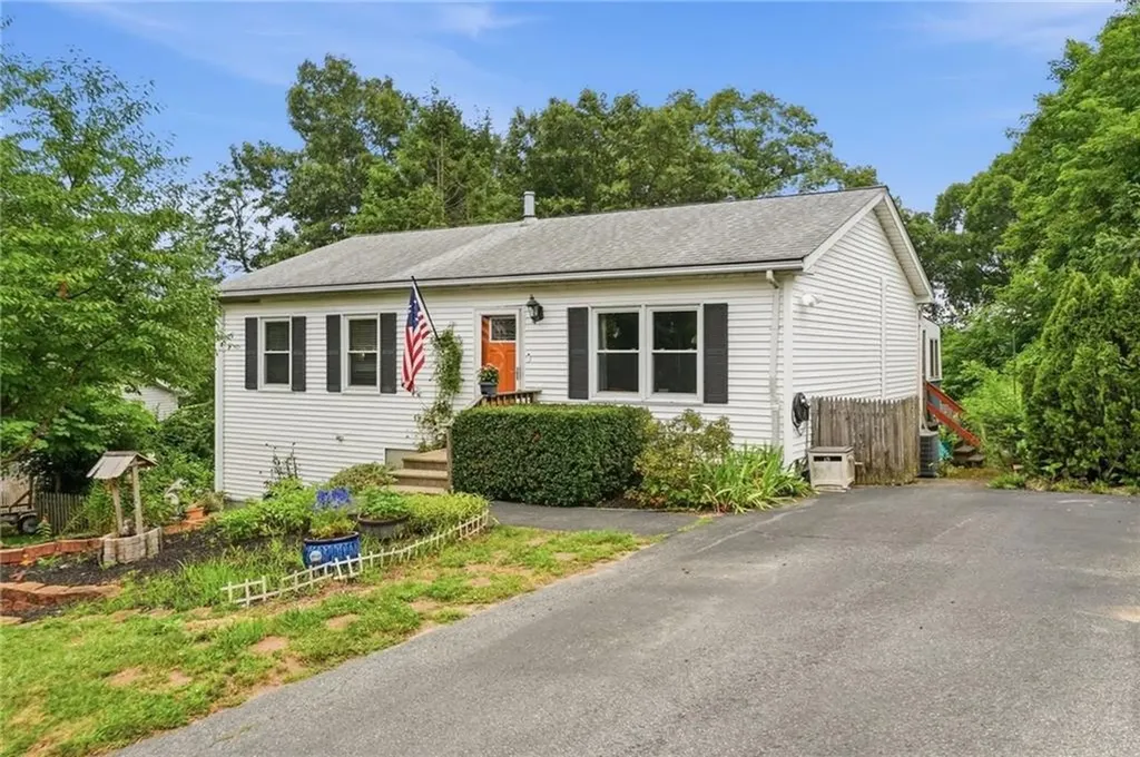 37 Crestwood Drive West Warwick RI 02893