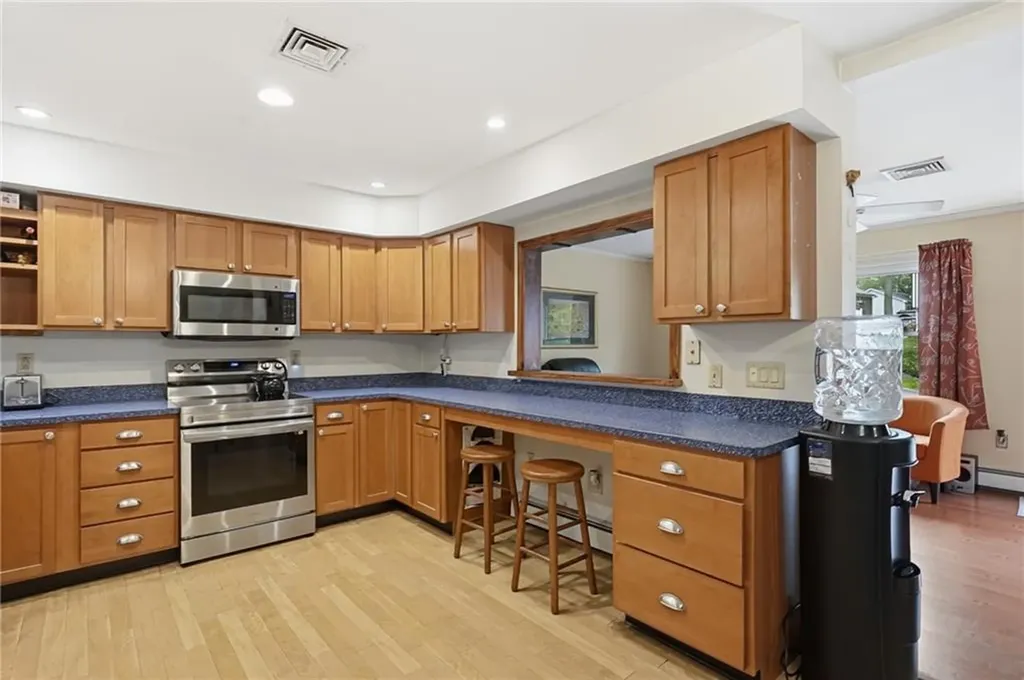 37 Crestwood Drive West Warwick RI 02893
