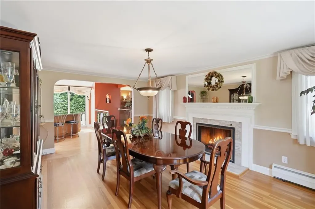 45 Newton Avenue Warwick RI 02889