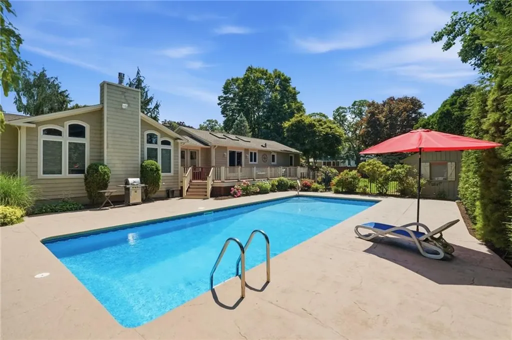 45 Newton Avenue Warwick RI 02889