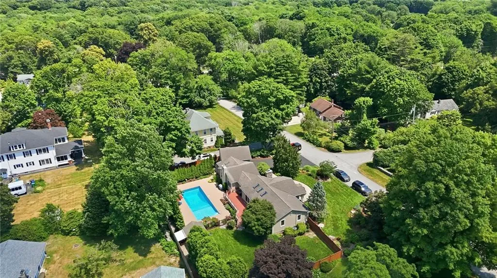 45 Newton Avenue Warwick RI 02889