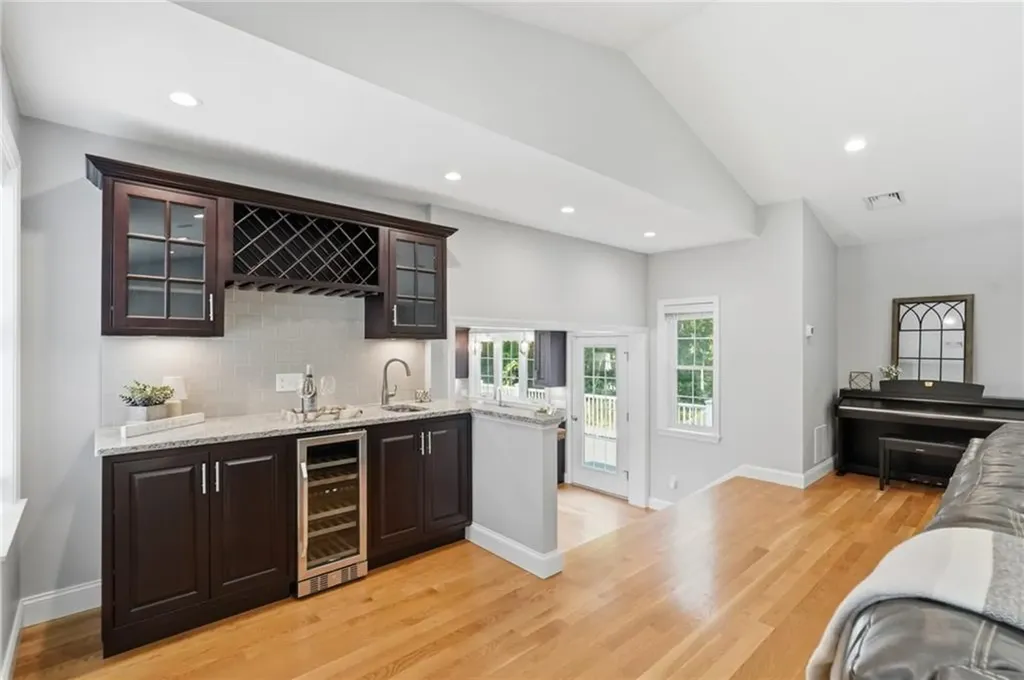 10 Stirling Drive Glocester RI 02857