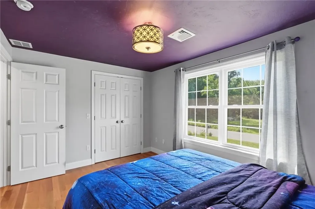 10 Stirling Drive Glocester RI 02857