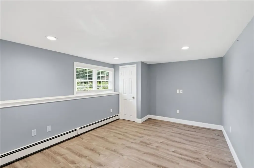 10 Stirling Drive Glocester RI 02857