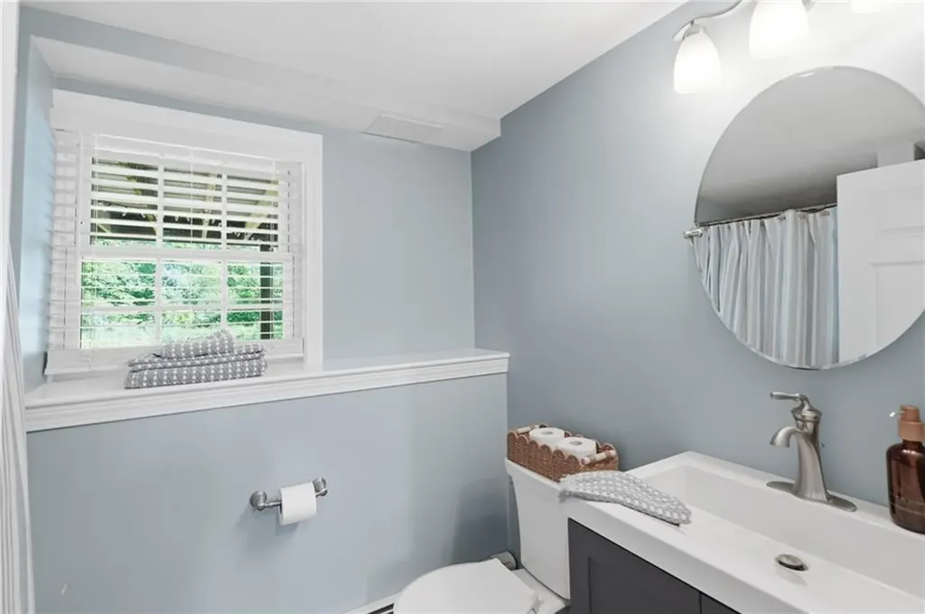 10 Stirling Drive Glocester RI 02857
