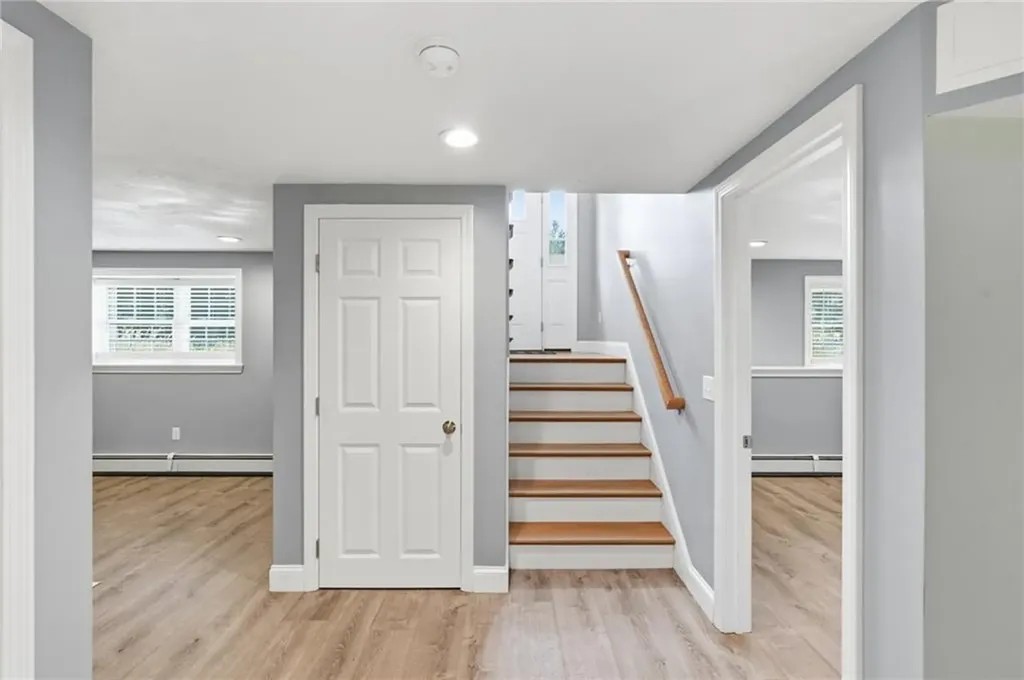 10 Stirling Drive Glocester RI 02857