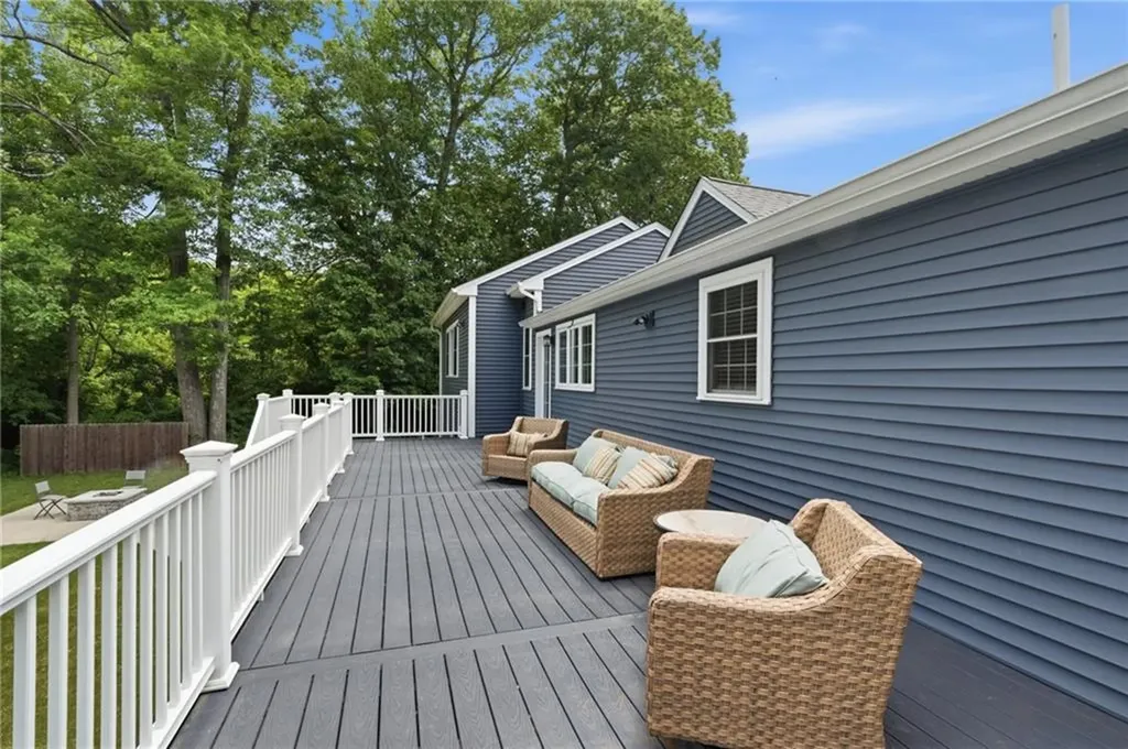 10 Stirling Drive Glocester RI 02857