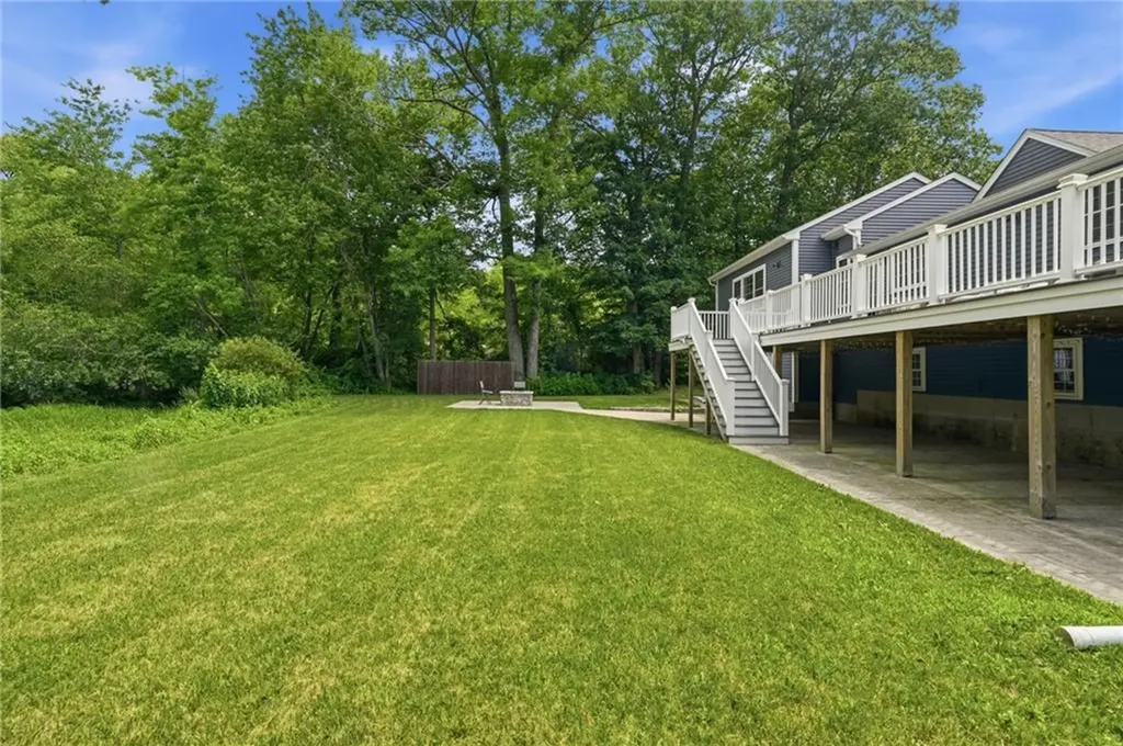 10 Stirling Drive Glocester RI 02857