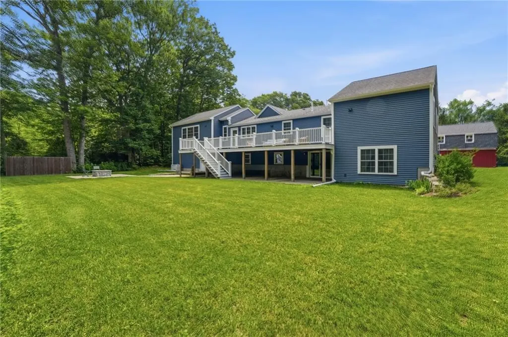 10 Stirling Drive Glocester RI 02857