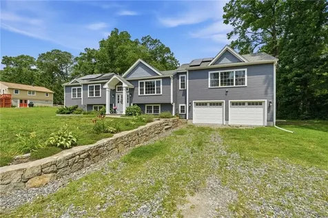 10 Stirling Drive Glocester RI 02857