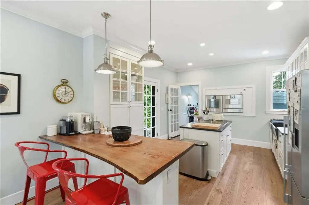 52 Berkeley Avenue Newport RI 02840