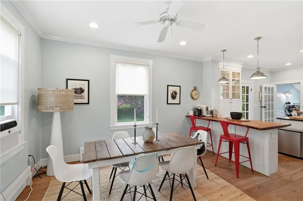 52 Berkeley Avenue Newport RI 02840