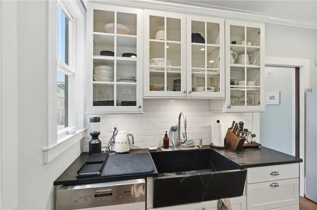 52 Berkeley Avenue Newport RI 02840
