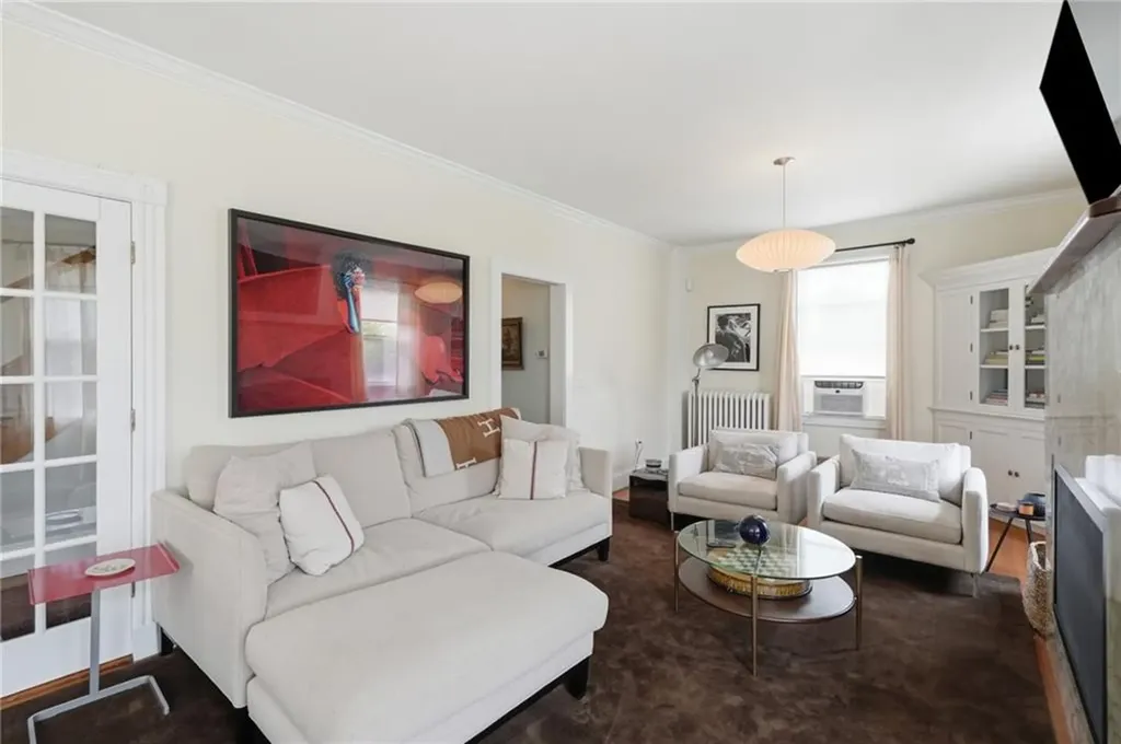 52 Berkeley Avenue Newport RI 02840