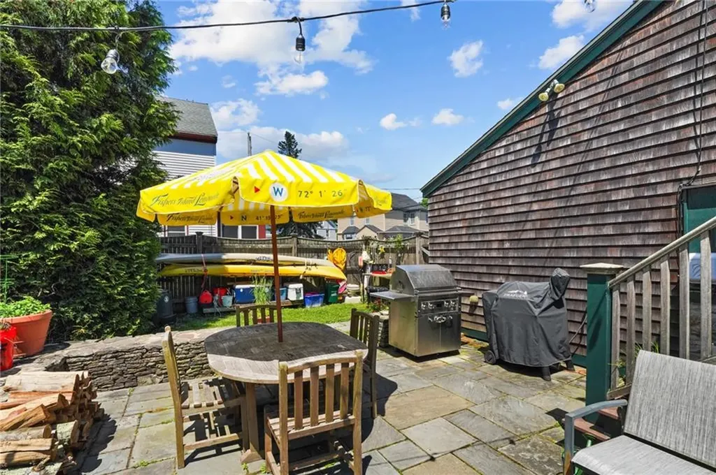 52 Berkeley Avenue Newport RI 02840