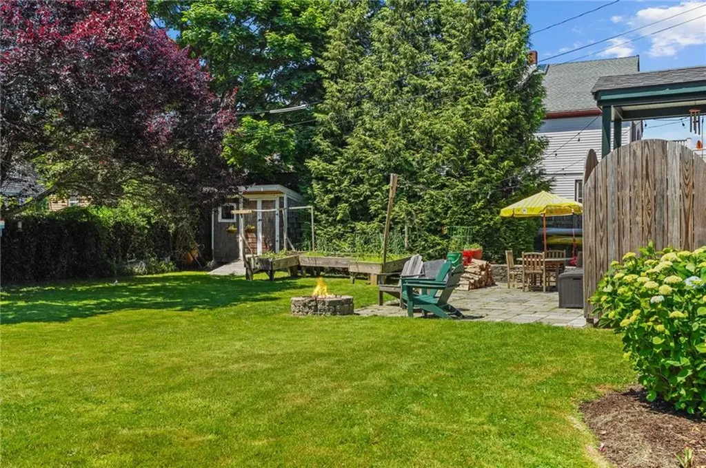 52 Berkeley Avenue Newport RI 02840
