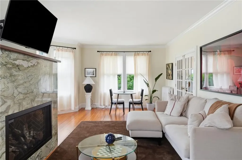 52 Berkeley Avenue Newport RI 02840