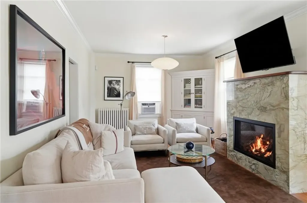 52 Berkeley Avenue Newport RI 02840