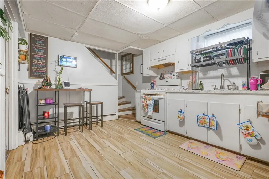 39 Highland Street Pawtucket RI 02860