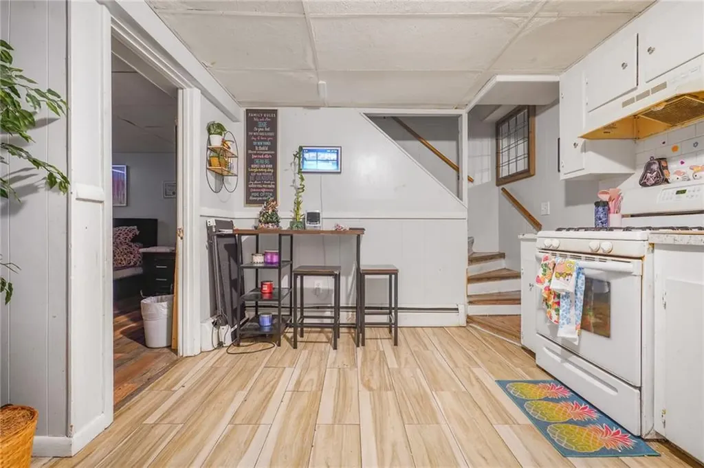 39 Highland Street Pawtucket RI 02860