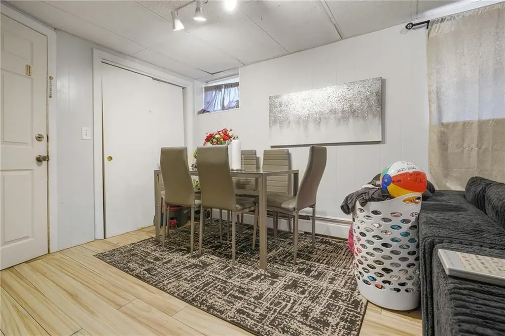 39 Highland Street Pawtucket RI 02860